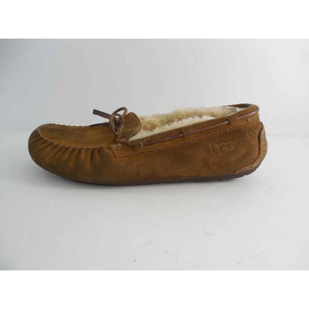 UGG Australia Dakota Moccasin Slippers Size 4 Chestnut‎ Brown Suede Shearling